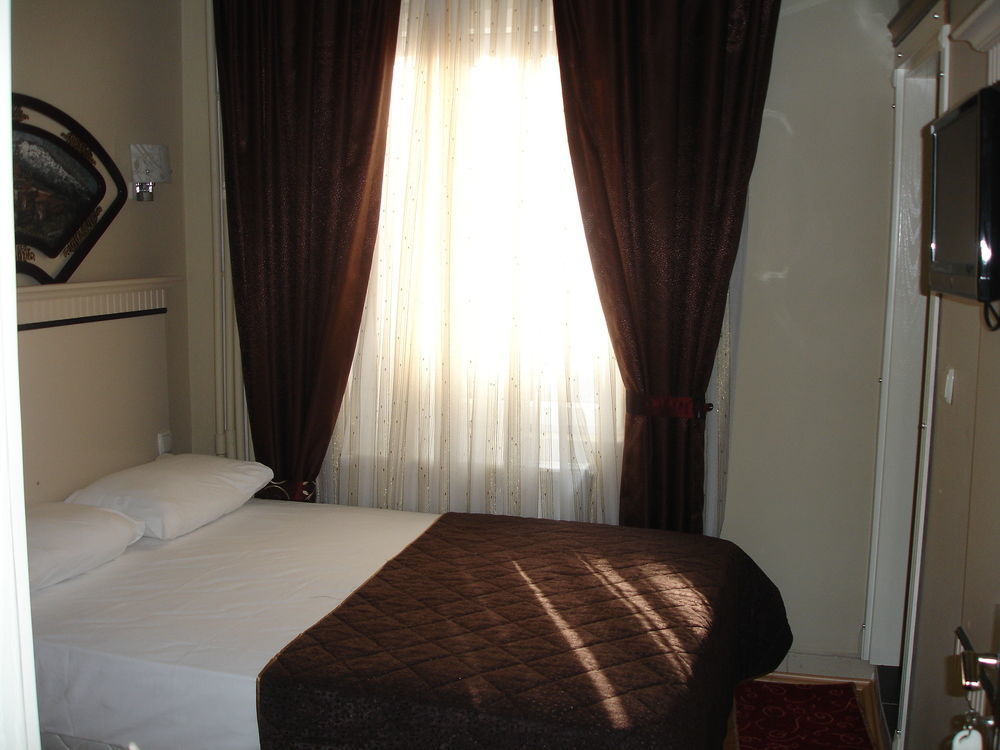 Hurriyet Hotel Истанбул Екстериор снимка